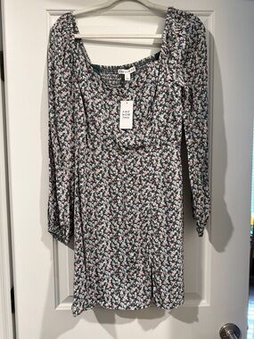 And Now This Green Floral Long-Sleeve Square-Neck Dress
